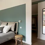 Bed & Breakfast Laguillotte 4*