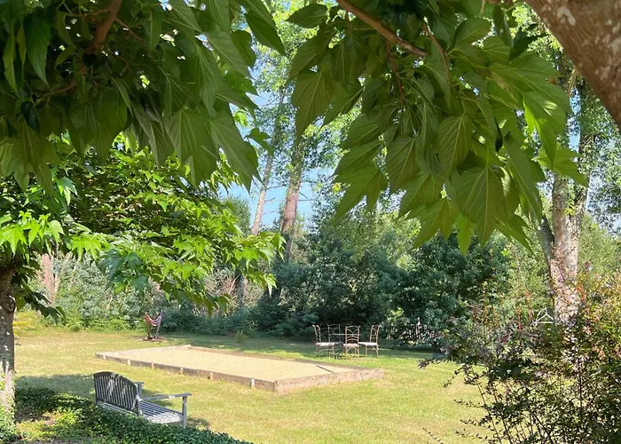 Laguillotte Bed & Breakfast 3*